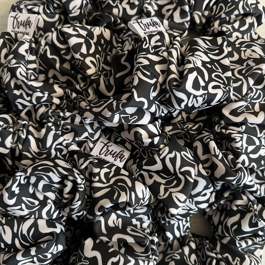 Scrunchie Negro Flores