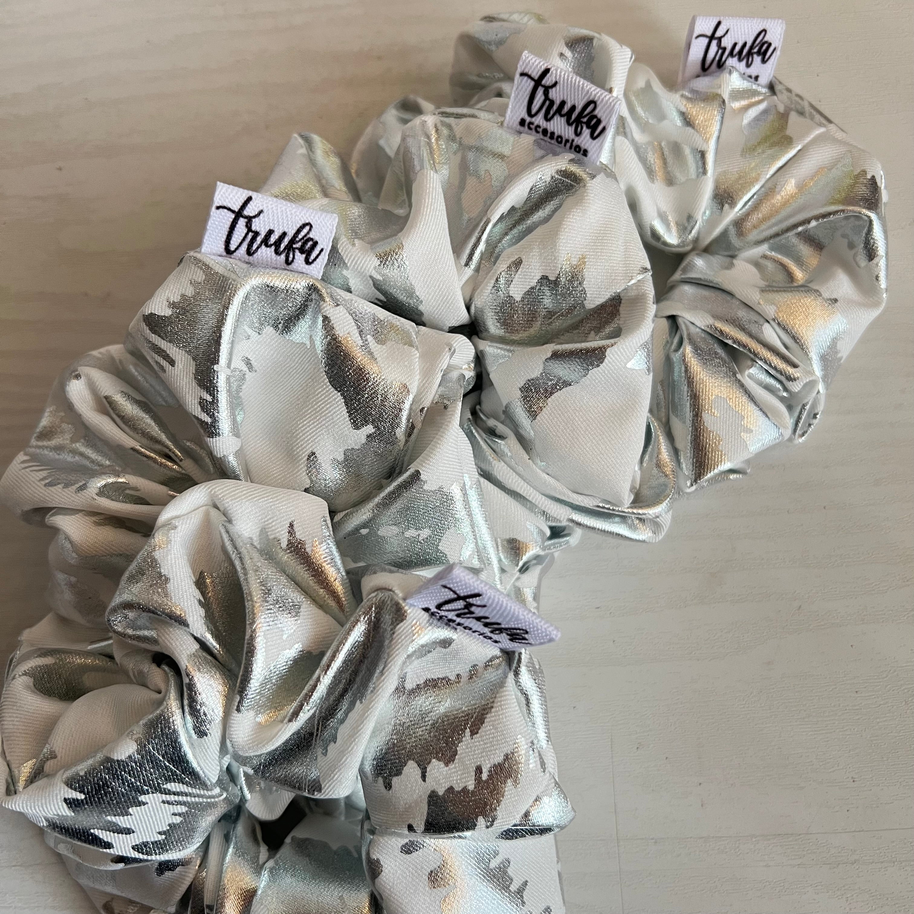 Scrunchie print blanco holo