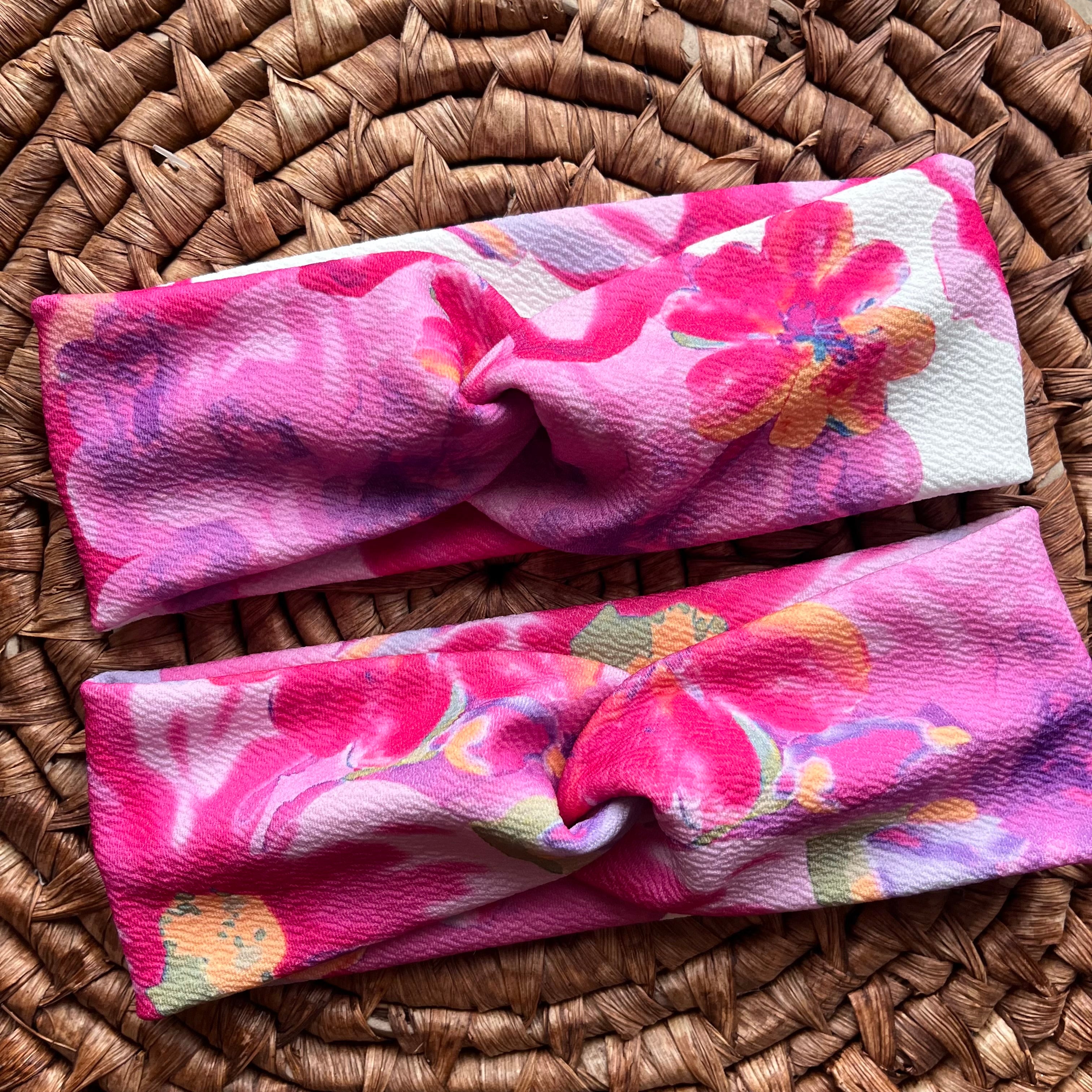 Cintillo flores fucsia