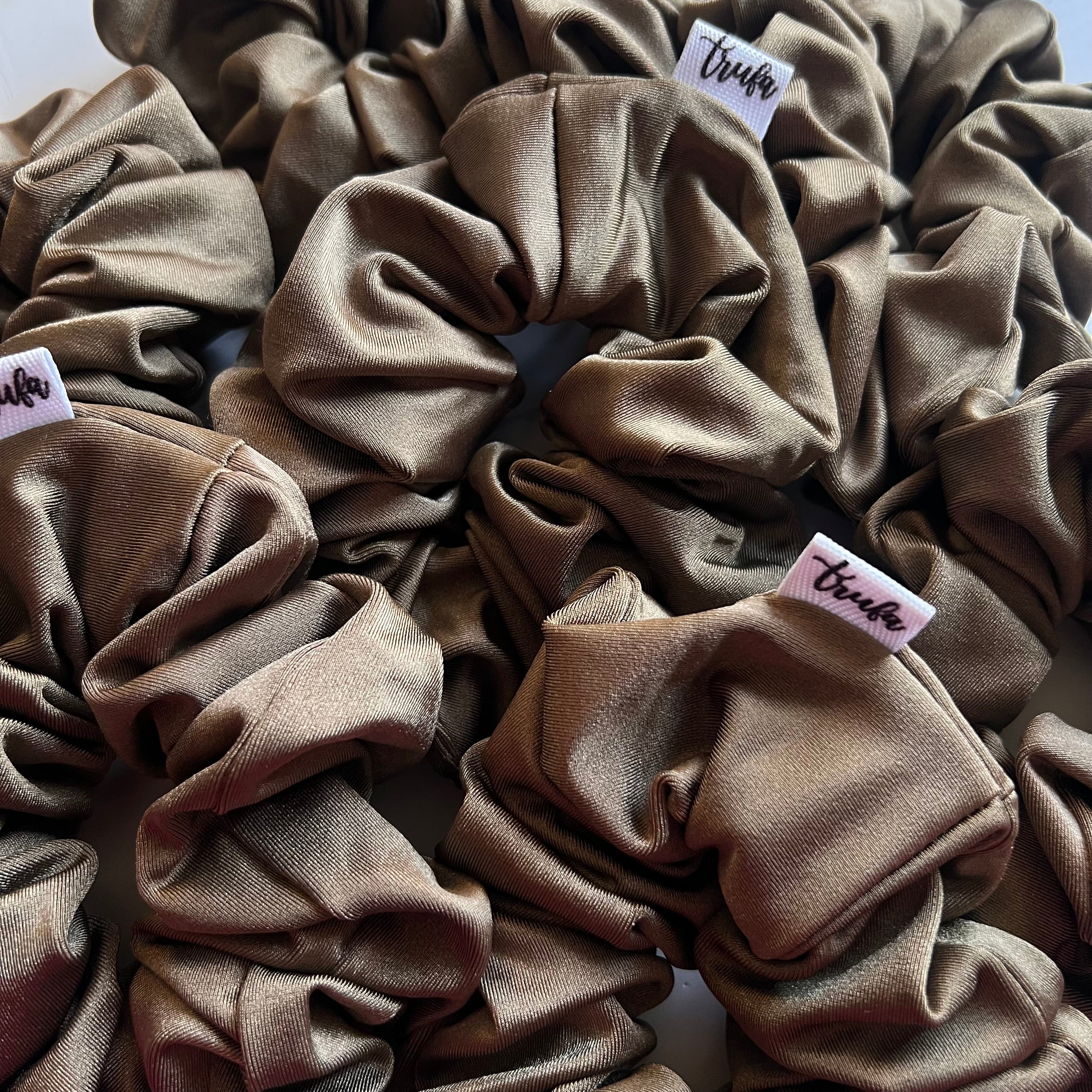 Scrunchie beige oscuro