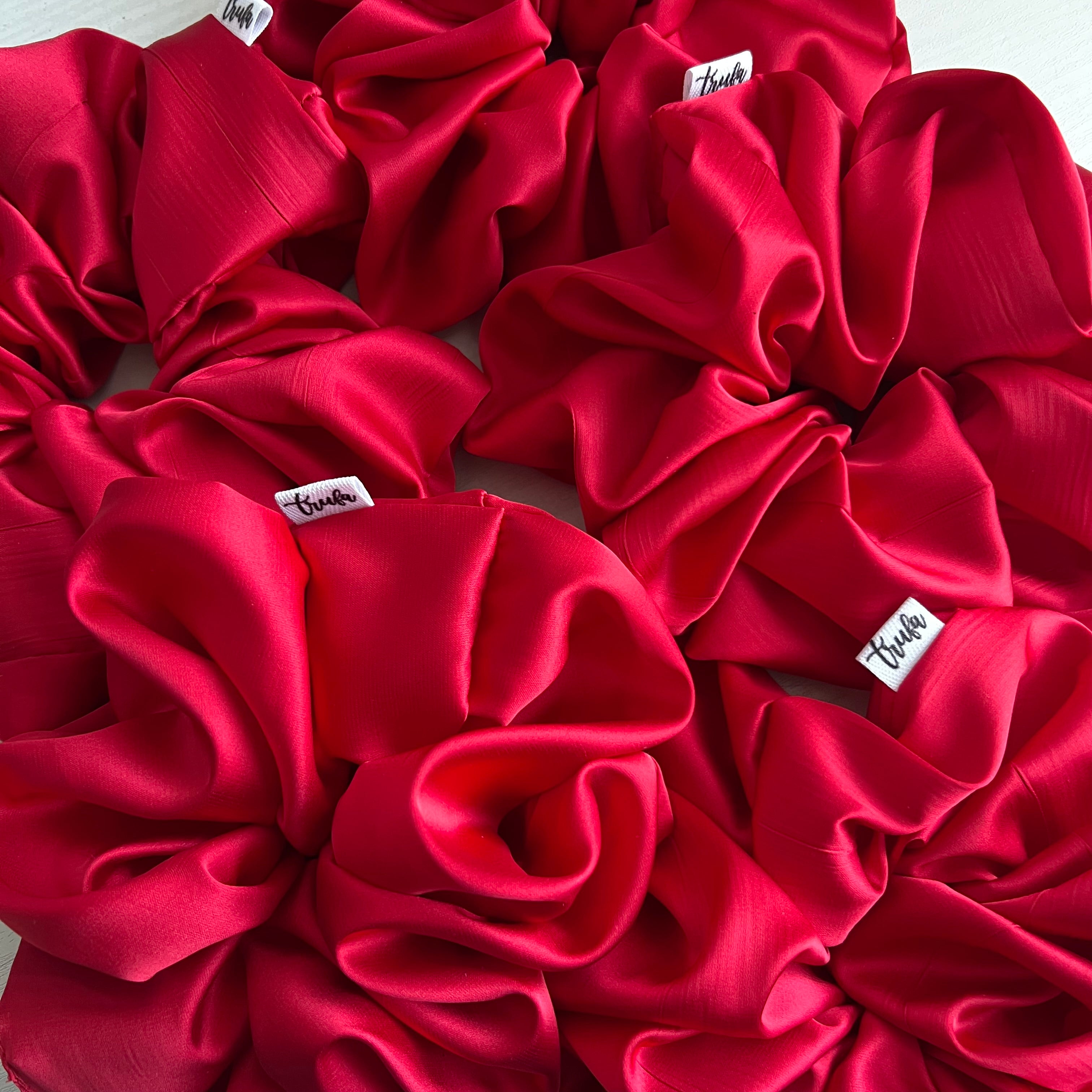 Maxi Scrunchie rojo satin