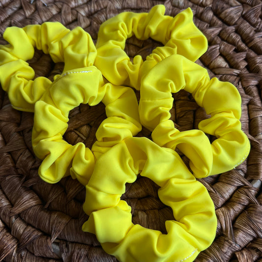Mini Scrunchie amarillo