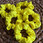 Mini Scrunchie amarillo