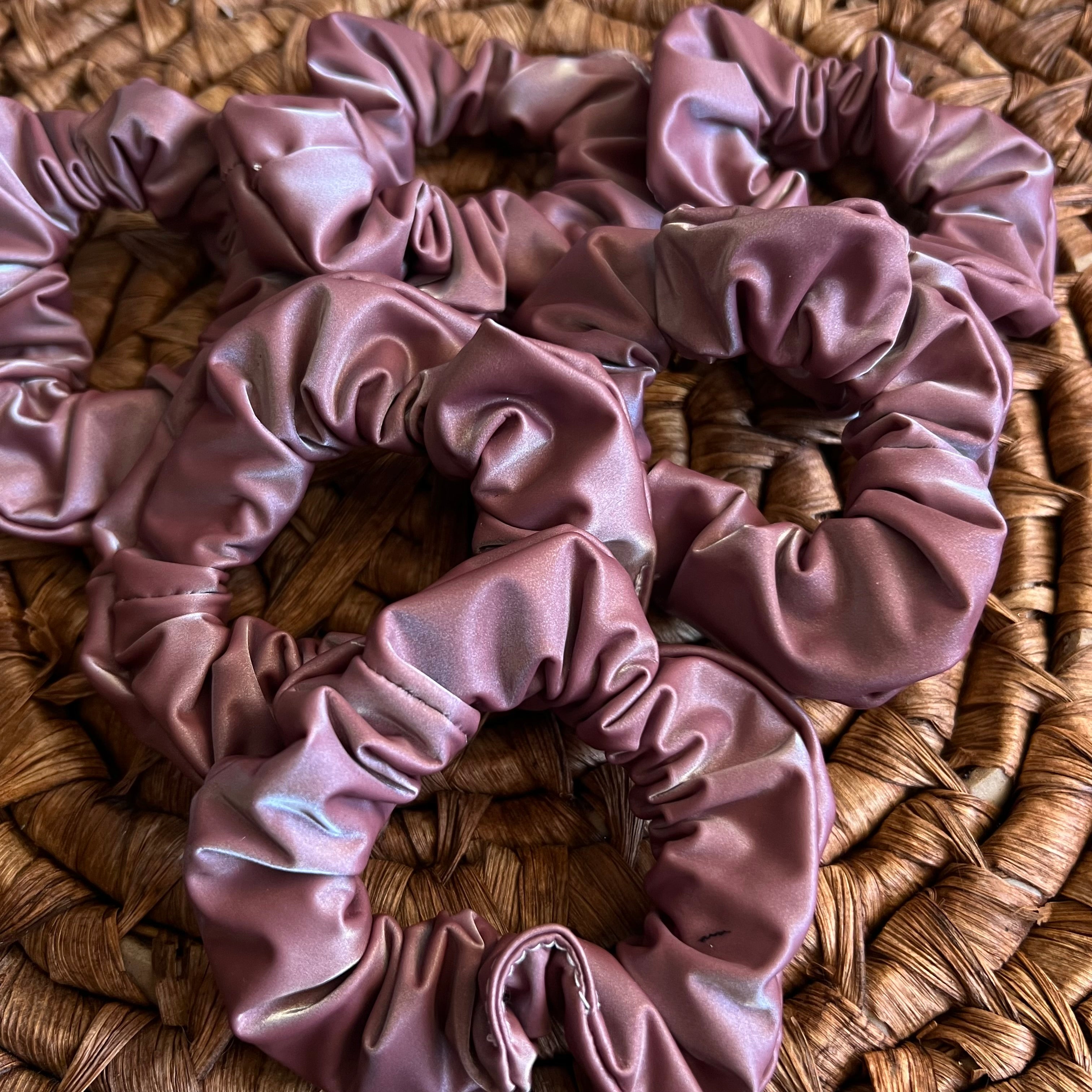 Mini Scrunchie palo rosa charol