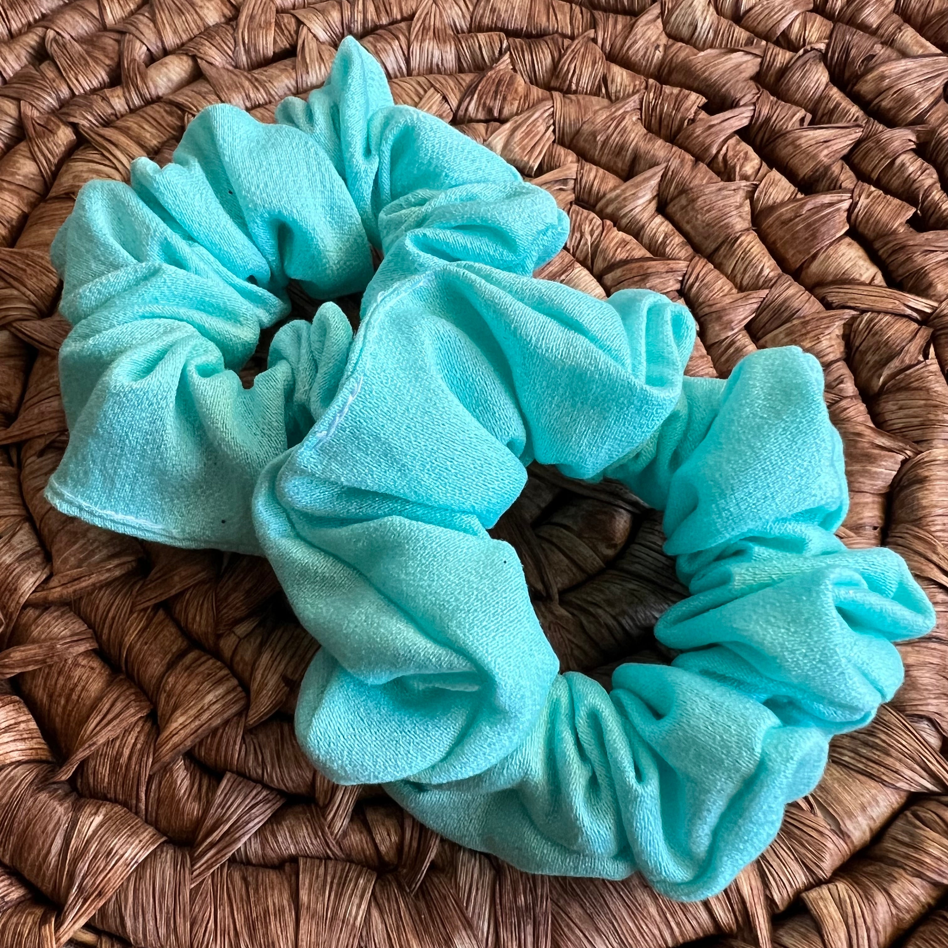 Mini Scrunchie verde agua lino