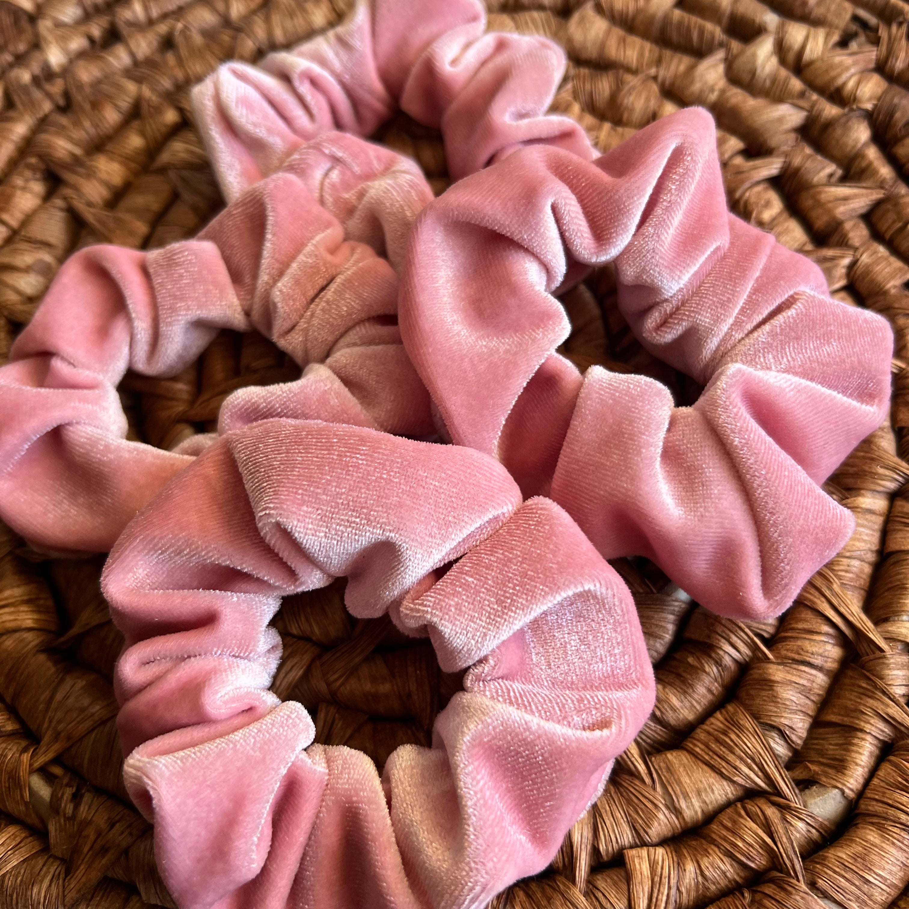 Mini Scrunchie rosa velvet