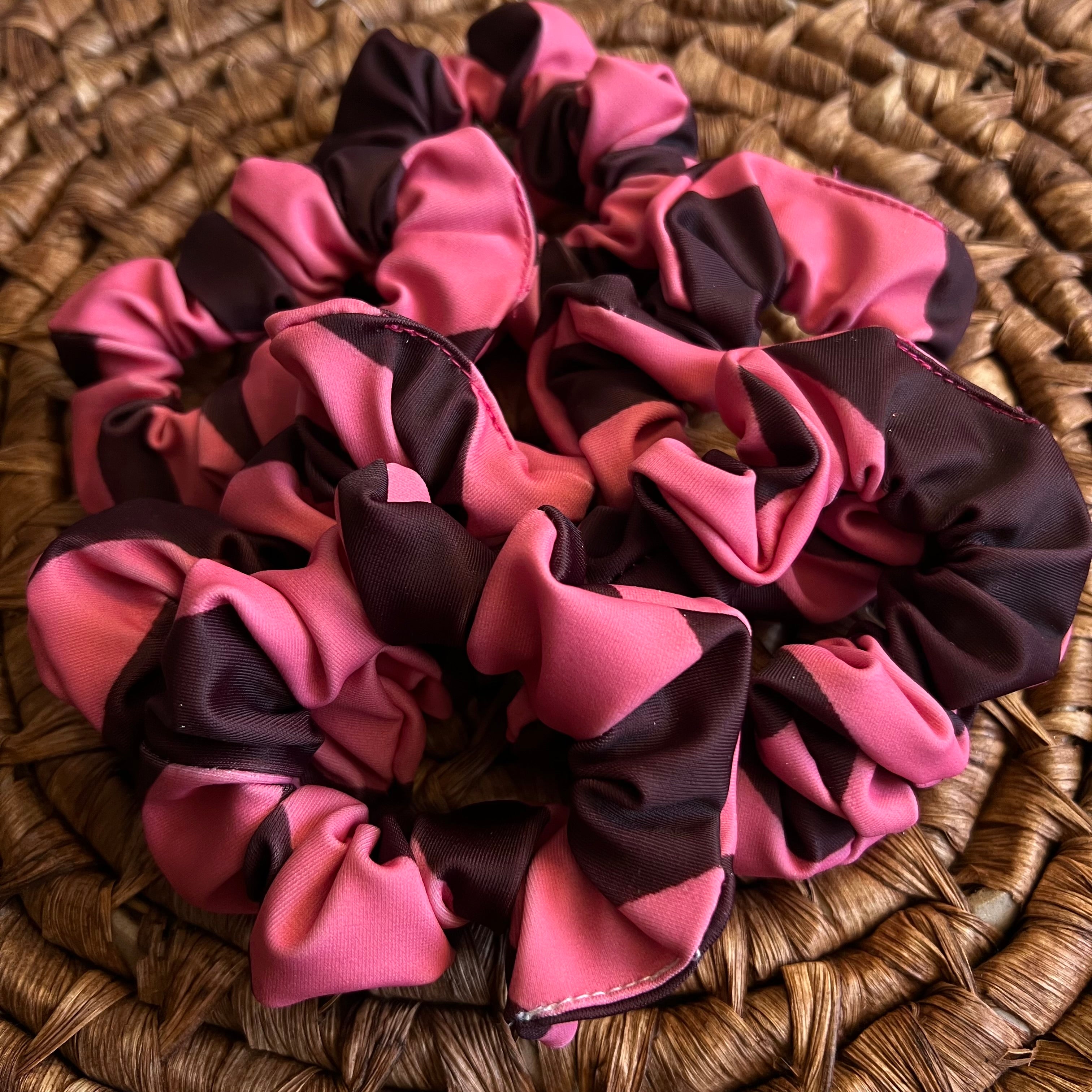 Mini Scrunchie café y rosa