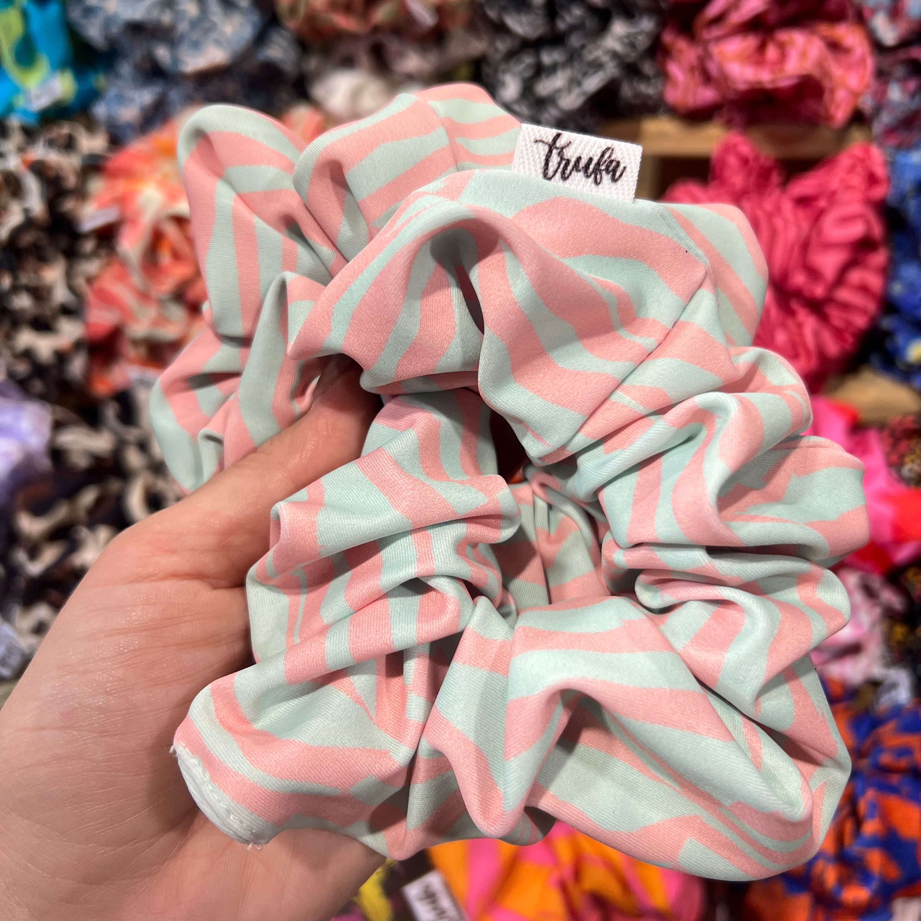 Scrunchie cebra pastel