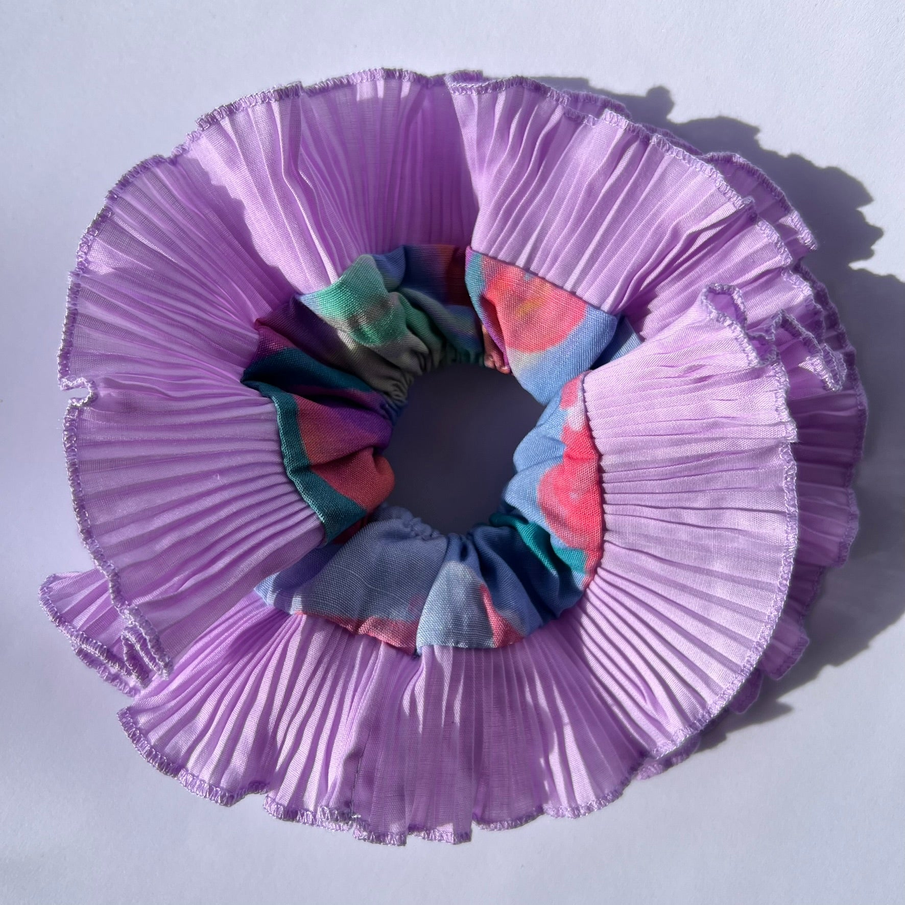 B. Lila tiedye