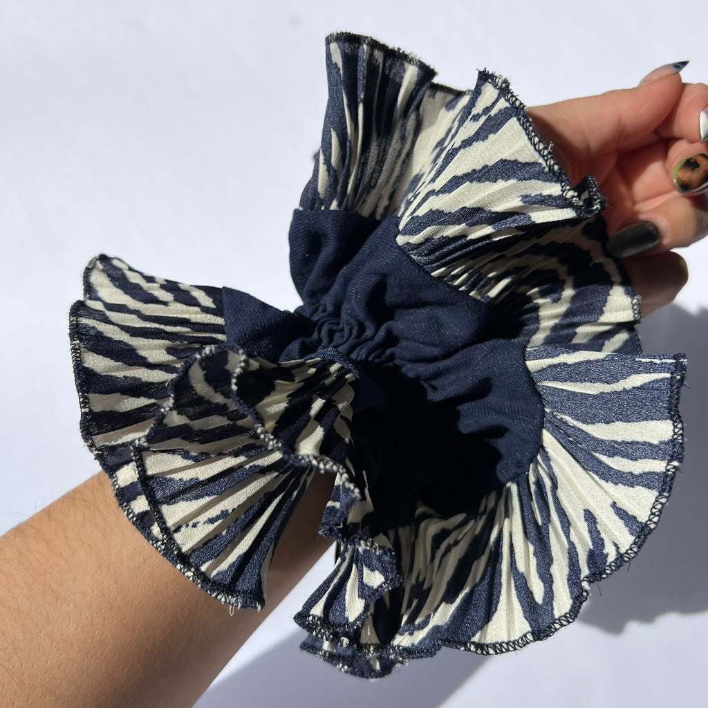 B. Cebra Navy blue