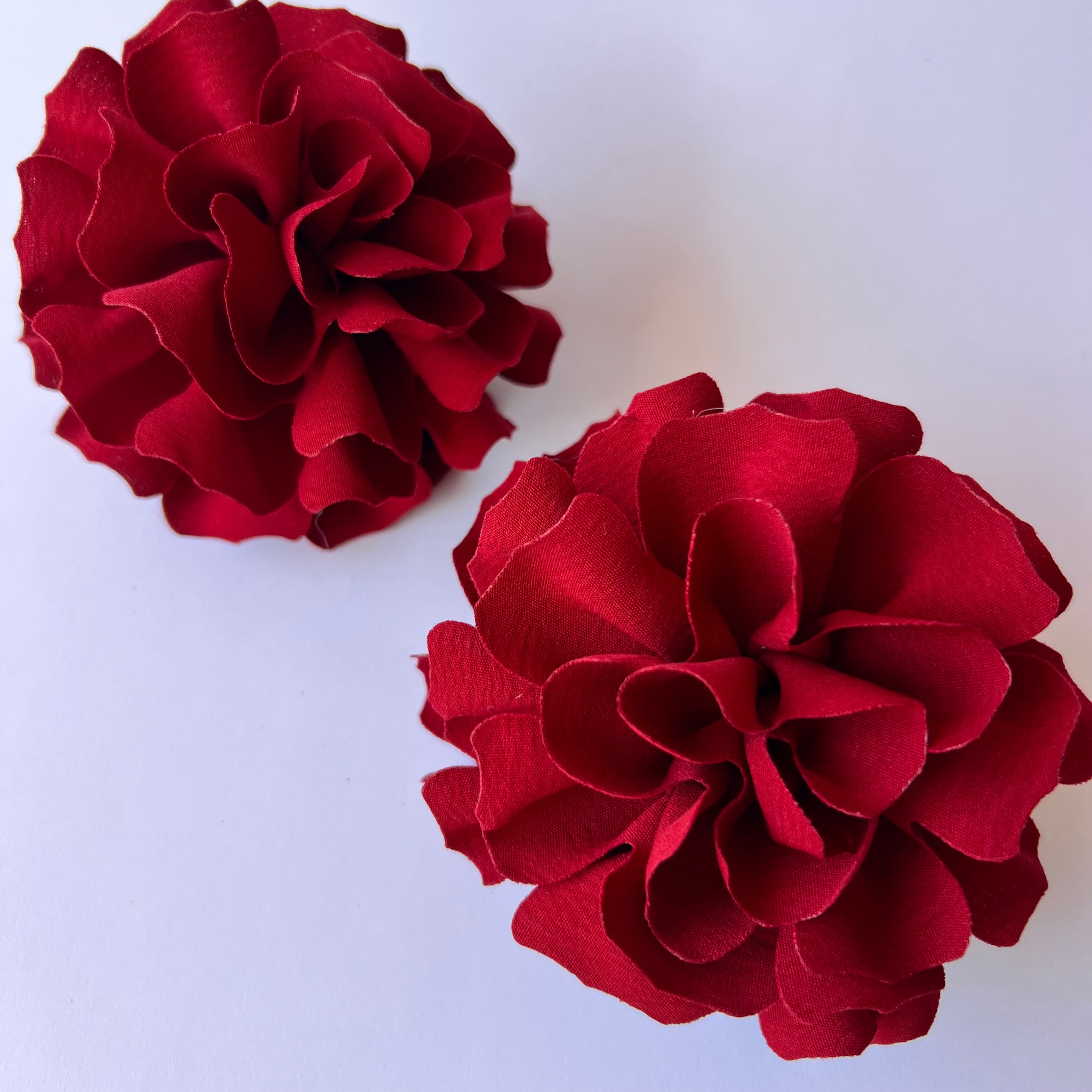 Flor rojo oscuro