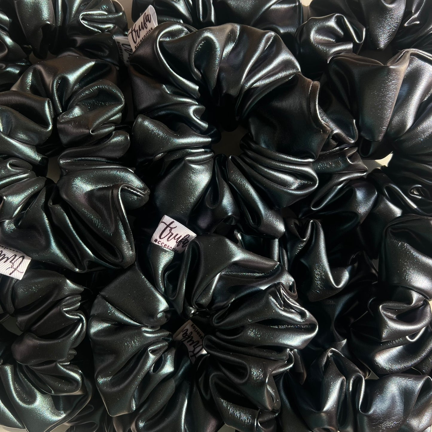 Scrunchie Negro Azulado