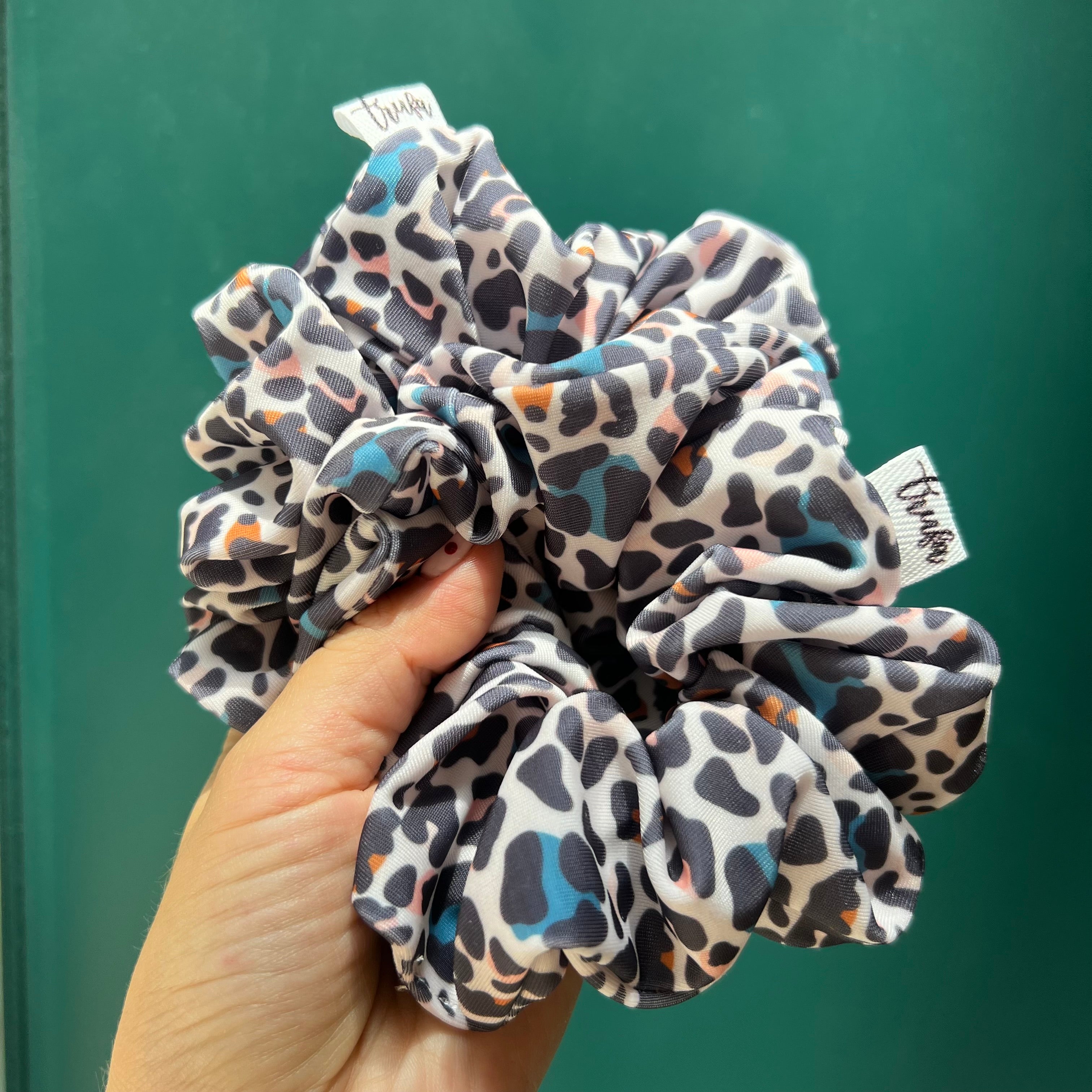 Scrunchie print beige