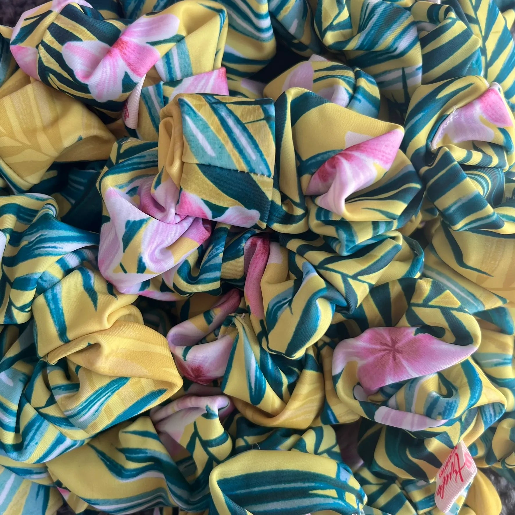 Scrunchie Amarillo Flores